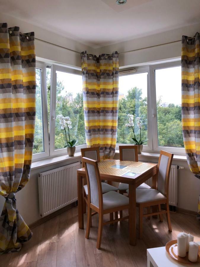 Apartmán Apartament 69 Metro Varšava Exteriér fotografie